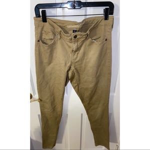 Khaki Skinny Jeggings Fit